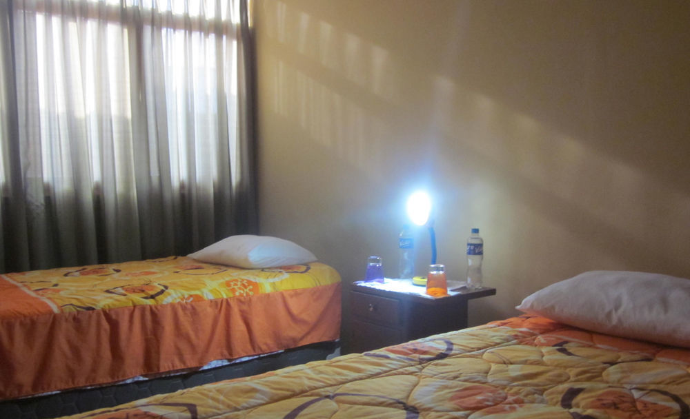 Royal Sweet Dreams Airport B&B ليما المظهر الخارجي الصورة